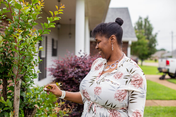 Tia Cunningham participated in one of "guaranteed income" programs in Jackson, Mississippi, and she was able to get out subsidized housing and use the money as down payment to buy a new house.