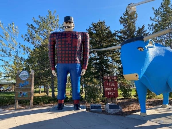 A statue of Paul Bunyan and Babe the Blue Ox in Bemidji