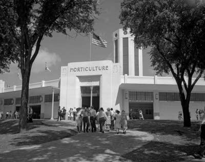 A black and white photo of a building that reads horticulture 