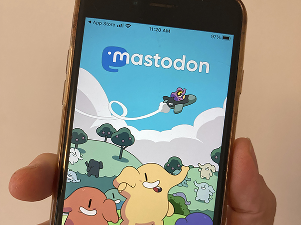 Sites like Mastodon are emerging as new (or renewed) alternatives to Twitter.
